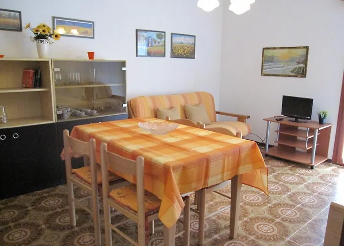 And Cozy Flat At Pineta Grado